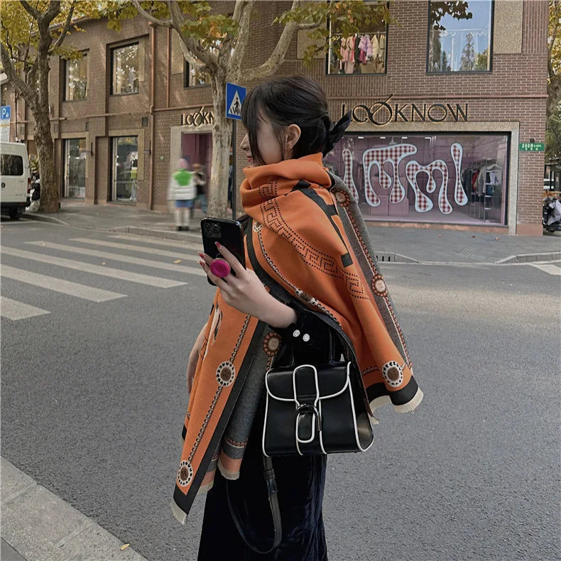 Scarf H som i Häst