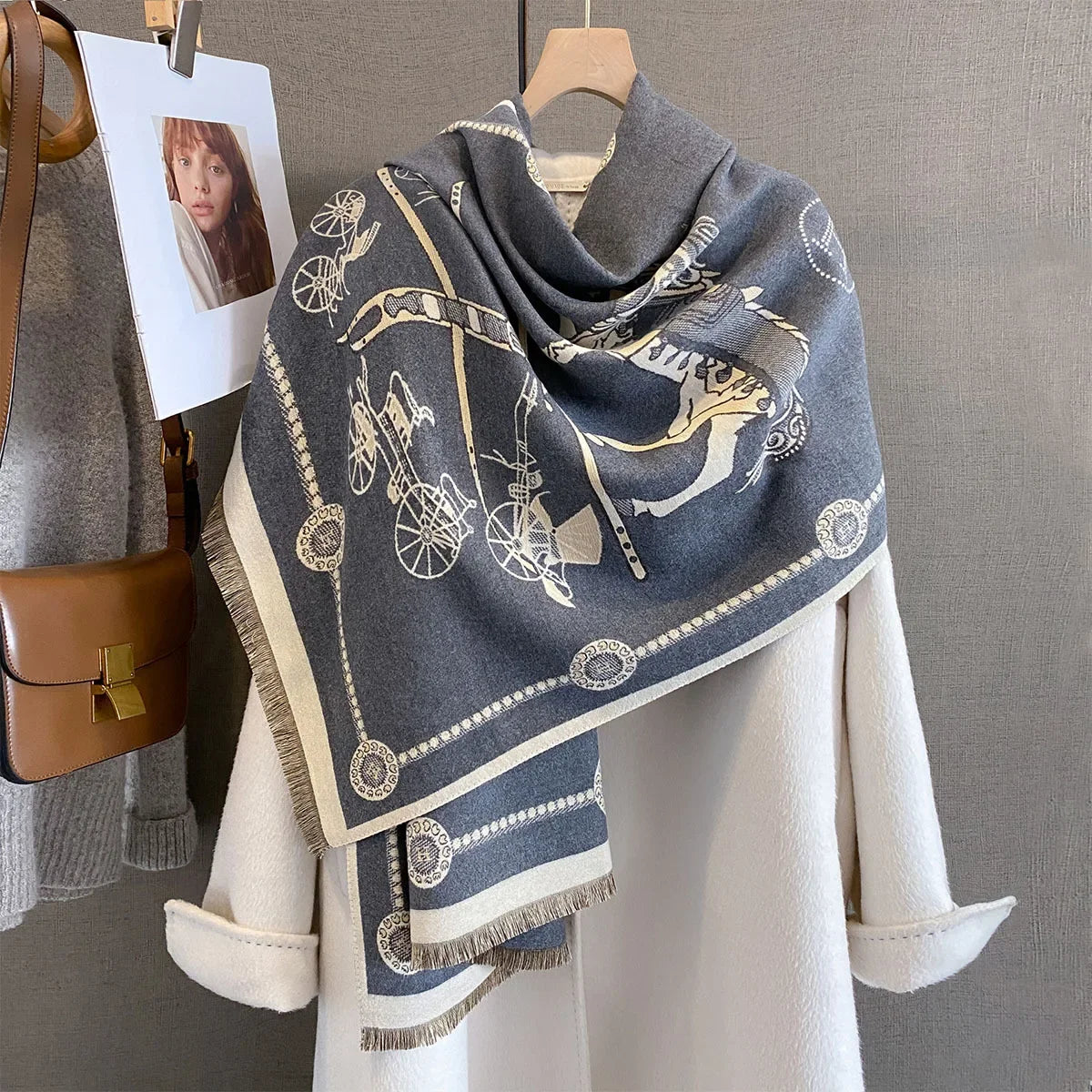 Scarf Häst i balans