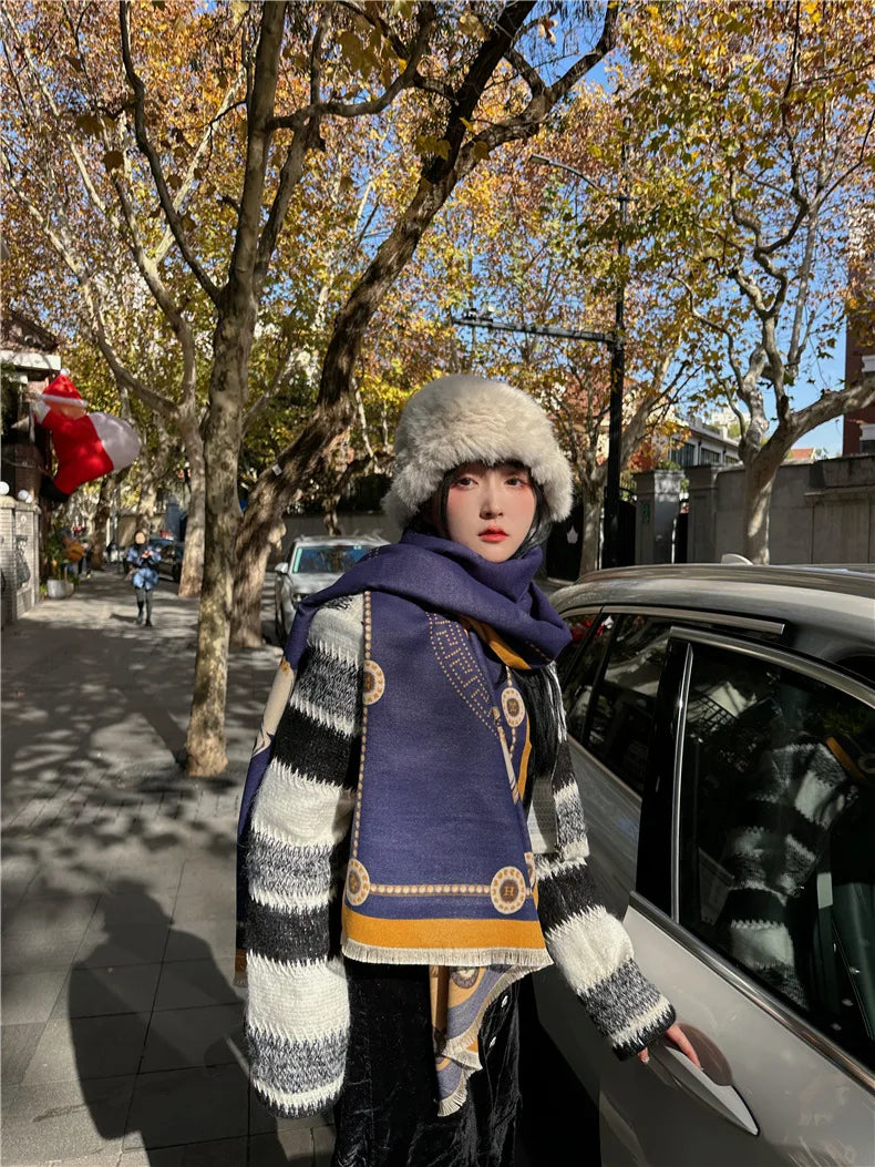 Scarf H som i Häst