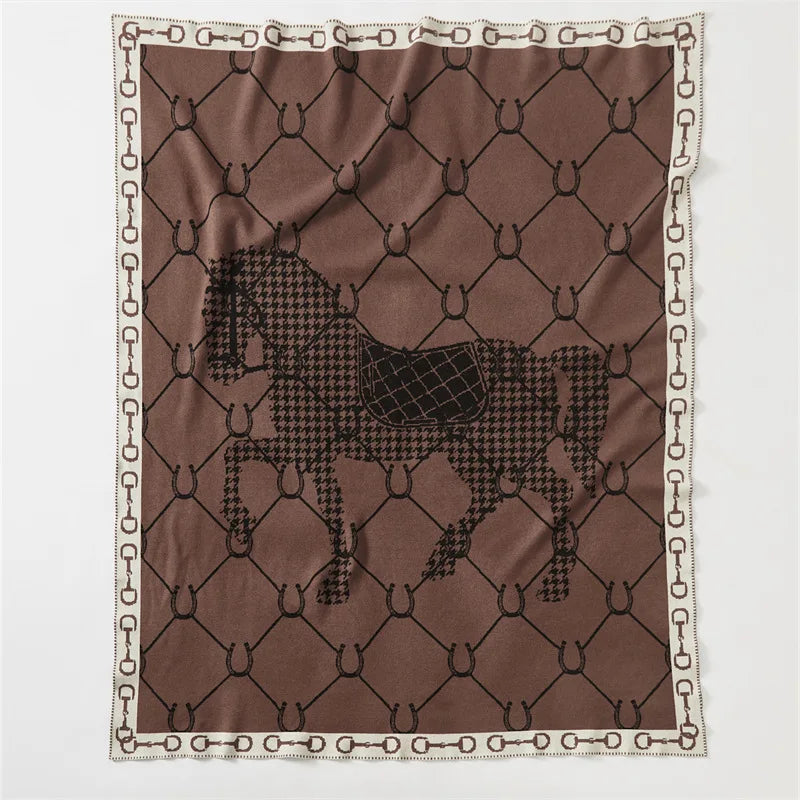 Lyxig Stickad Hästpläd – Värme & Elegans i Country Style