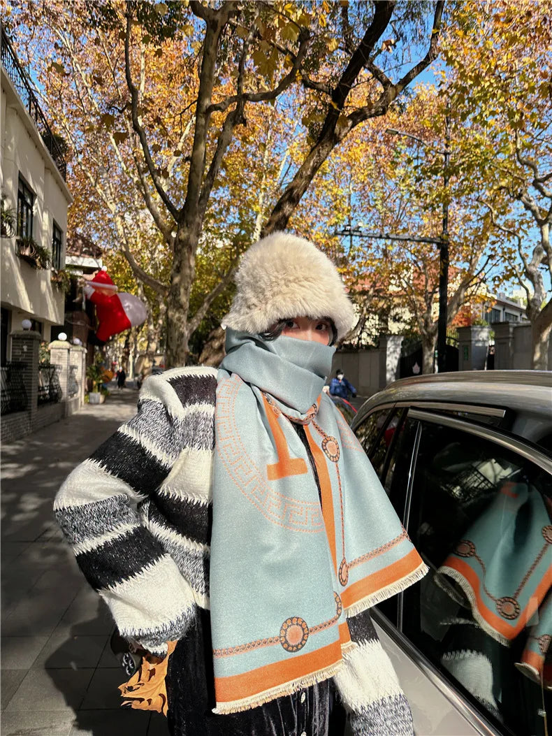 Scarf H som i Häst